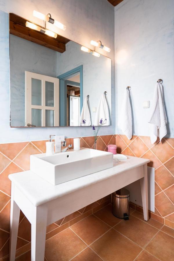 Beachfront Villa Turquoise With Private Pool, Bbq And Ping Pong Table Chania  Exterior photo